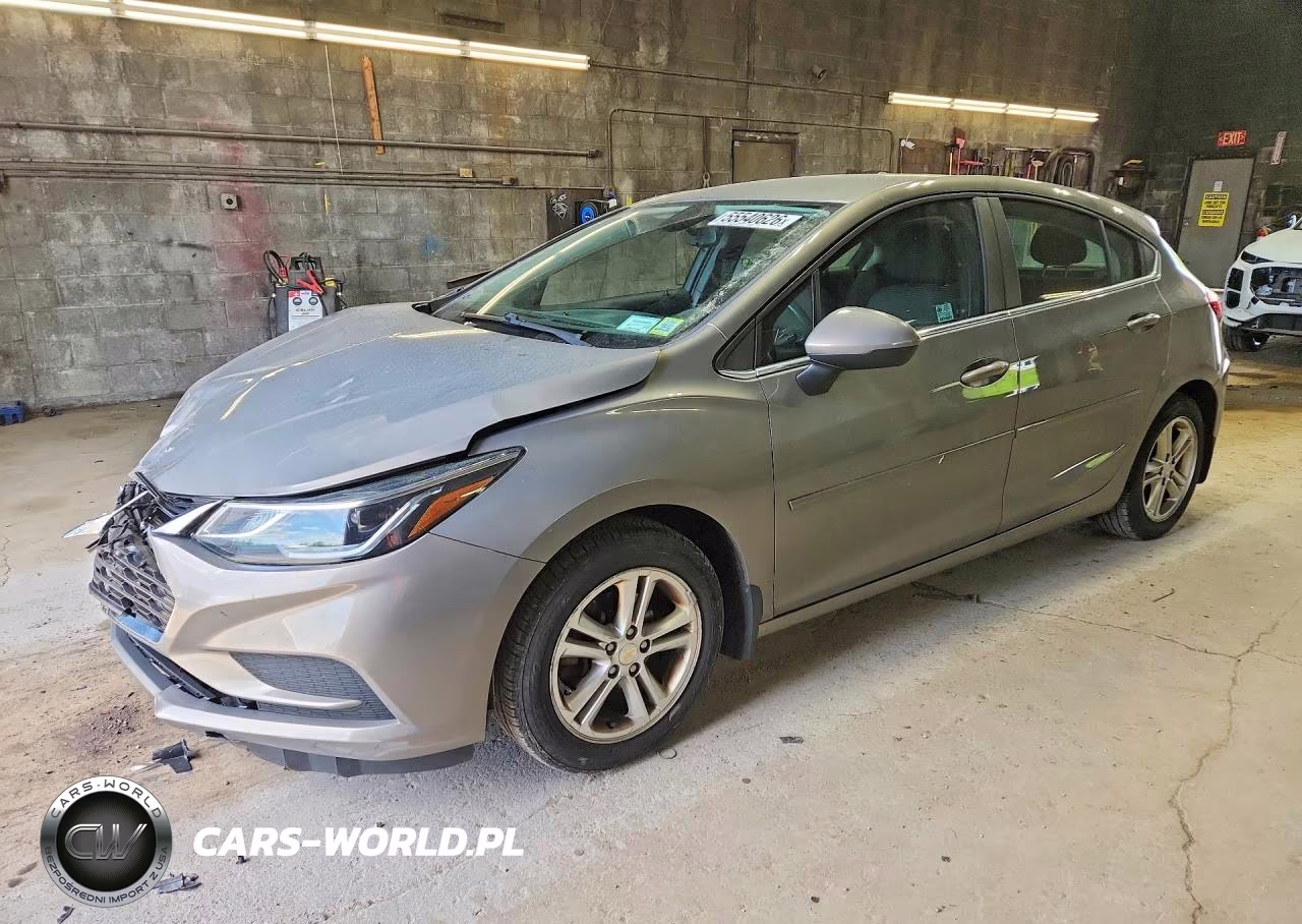 2017 Chevrolet Cruze Lt – zdjęcie 1 z 13
