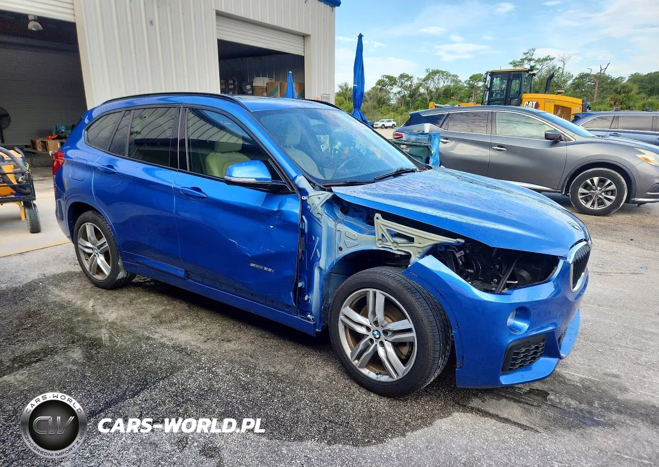 2018 BMW X1 Sdrive28I VIN:WBXHU7C30J5H40261 - 4