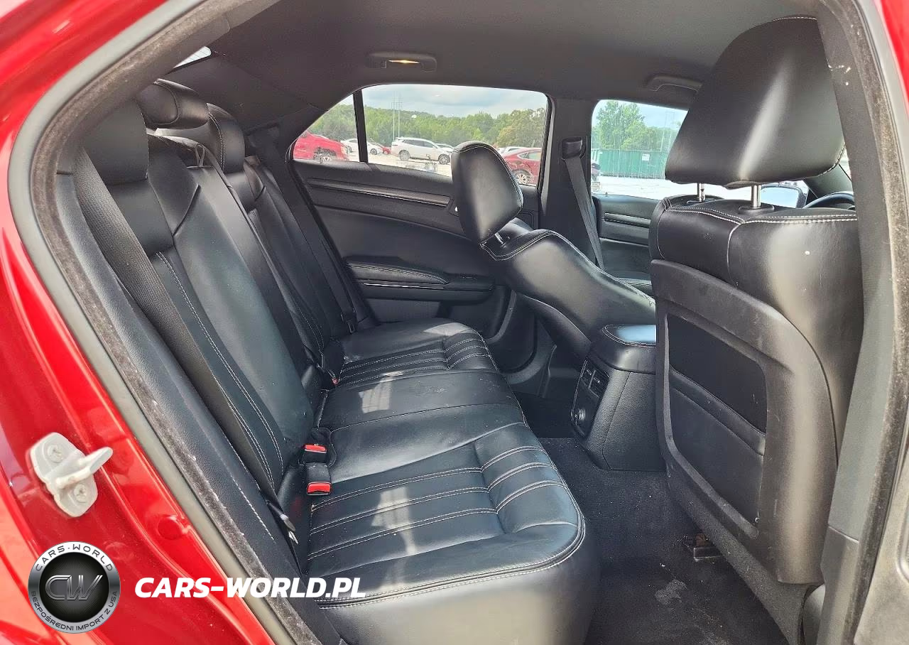 2014 Chrysler 300 S VIN:2C3CCABG0EH328675 - 10