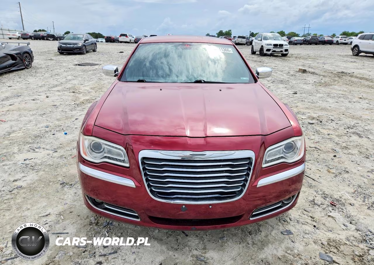 2014 Chrysler 300 S VIN:2C3CCABG0EH328675 - 5