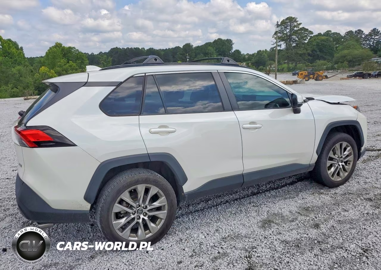 2021 Toyota Rav4 Xle Premium VIN:2T3C1RFV7MW122096 - 3