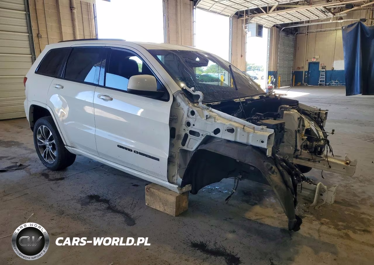 2019 Jeep Grand Cherokee Altitude 4X4 VIN:1C4RJFAG9KC829315 - 4