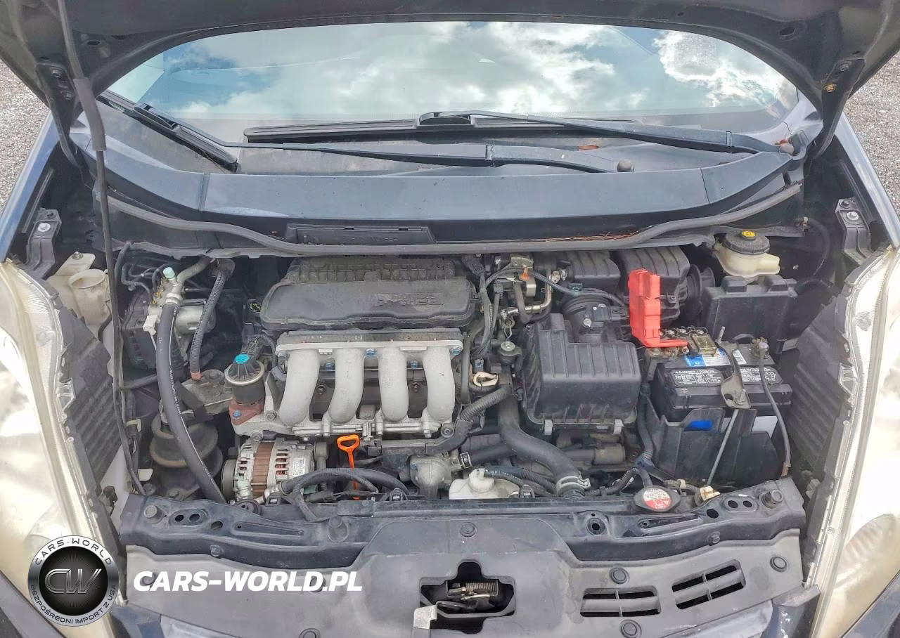 2011 Honda Fit Sport VIN:JHMGE8H53BS010395 - 11
