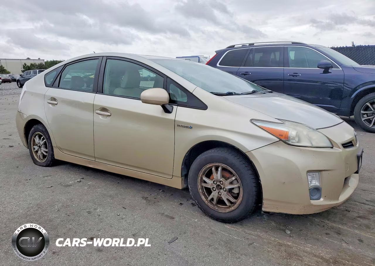2010 Toyota Prius Iii VIN:JTDKN3DU8A0120669 - 4