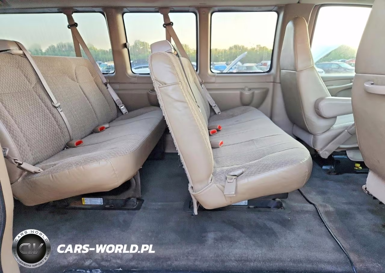 2008 Chevrolet Express G3500 VIN:1GAHG39K481206649 - 11