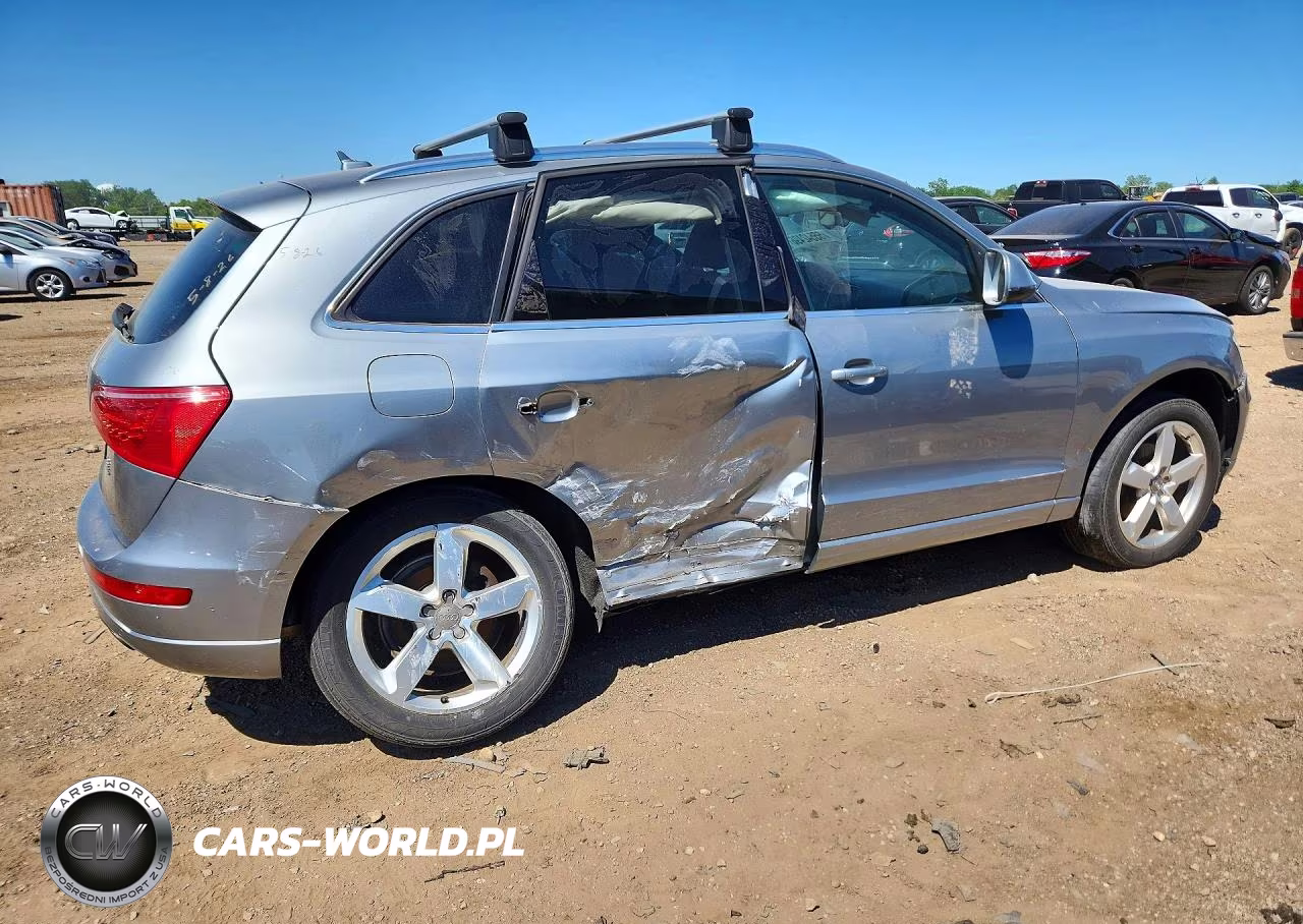 2010 Audi Q5 Premium Plus VIN:WA1LKAFP8AA064066 - 3