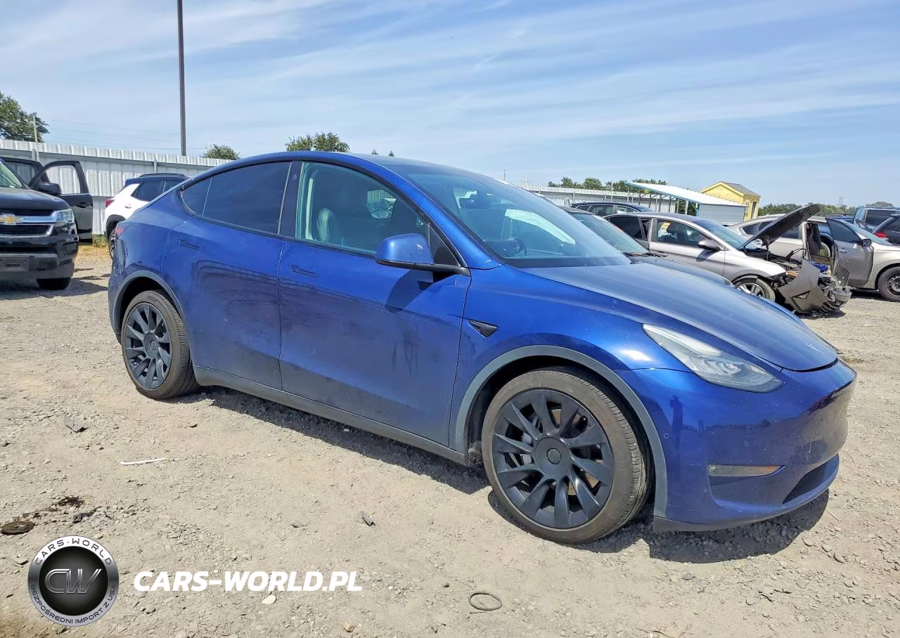 2021 Tesla Model Y VIN:5YJYGAEE4MF179871 - 4
