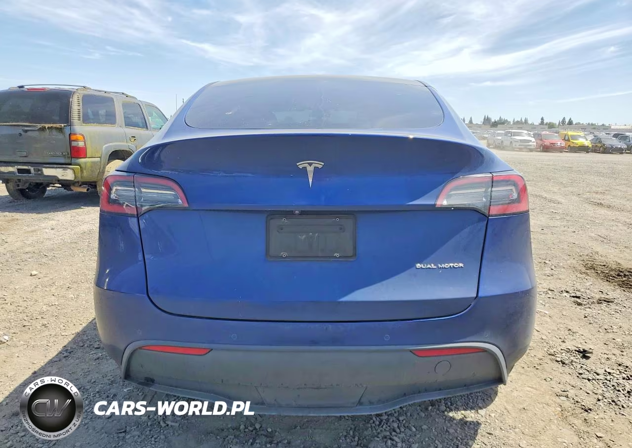2021 Tesla Model Y VIN:5YJYGAEE4MF179871 - 6