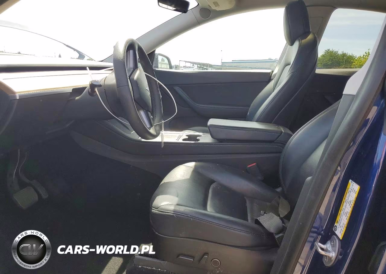 2021 Tesla Model Y VIN:5YJYGAEE4MF179871 - 7