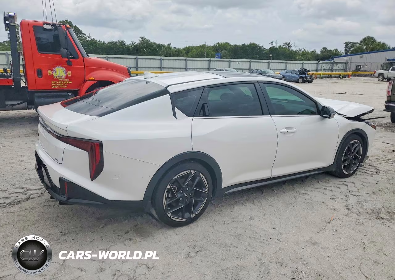 2025 Kia K4 Gt Line VIN:3KPFW4DE8SE063766 - 3