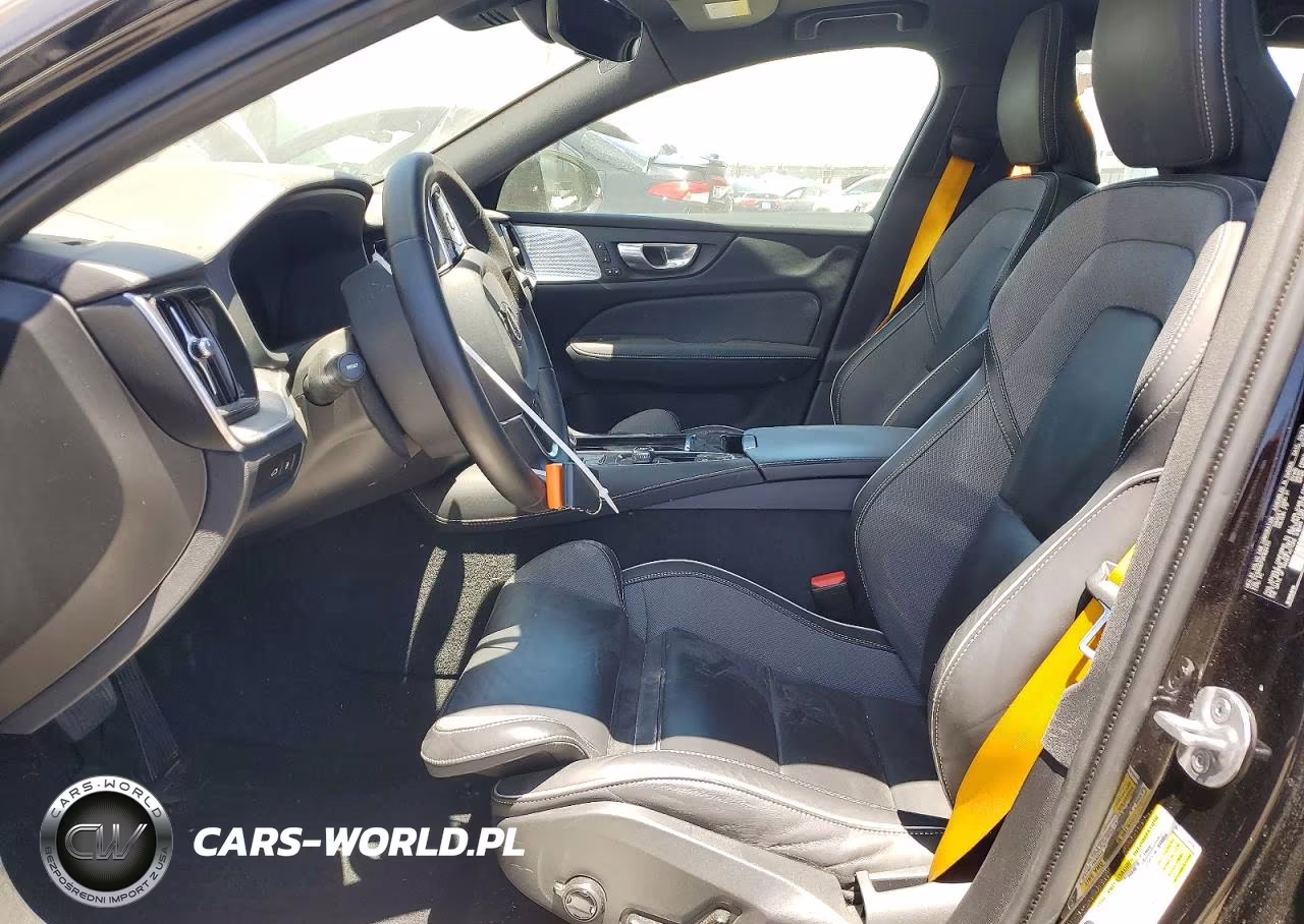 2024 Volvo V60 Polestar Engineered VIN:YV1H60EP3R1624111 - 7