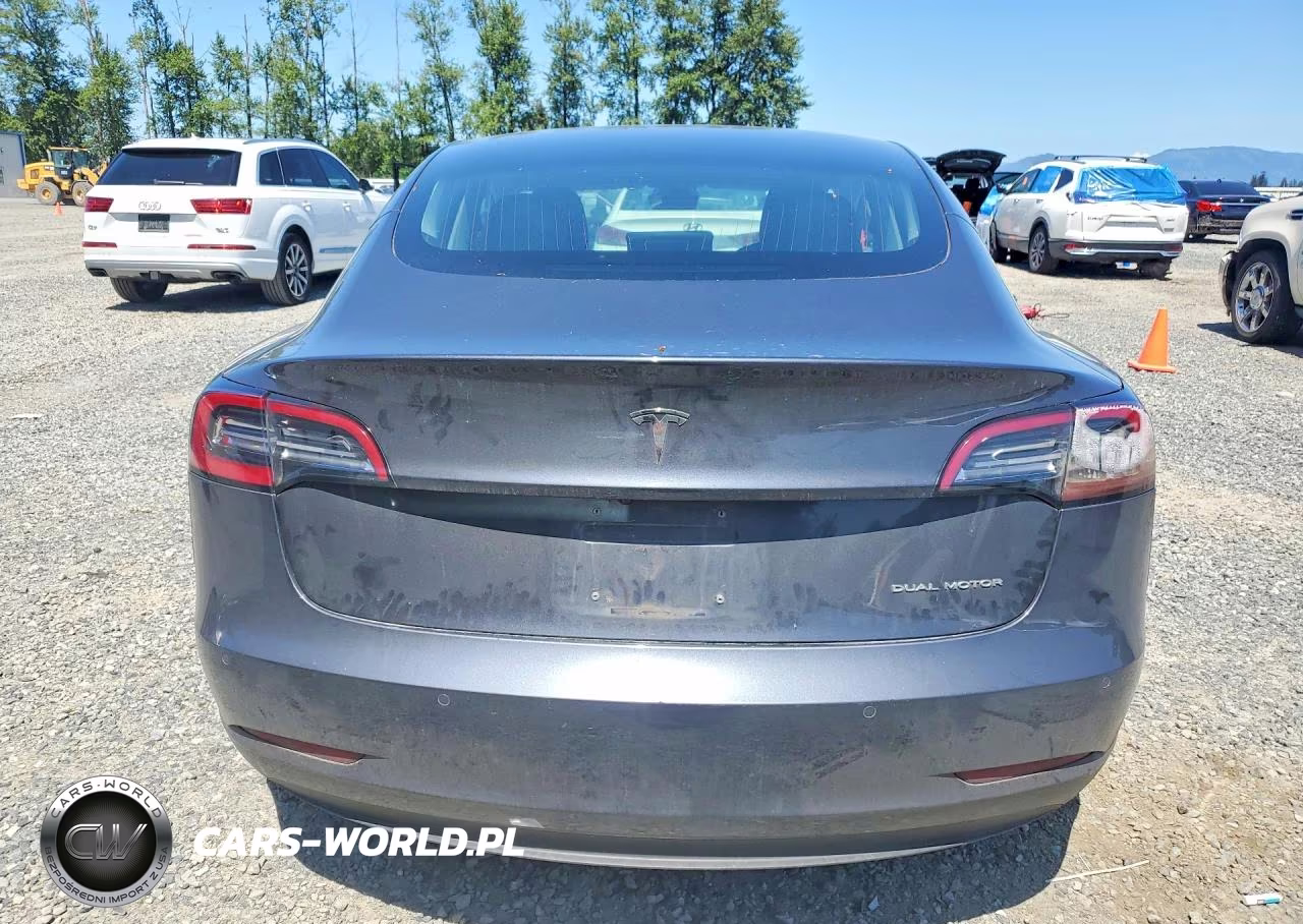 2018 Tesla Model 3 VIN:5YJ3E1EB9JF089763 - 6