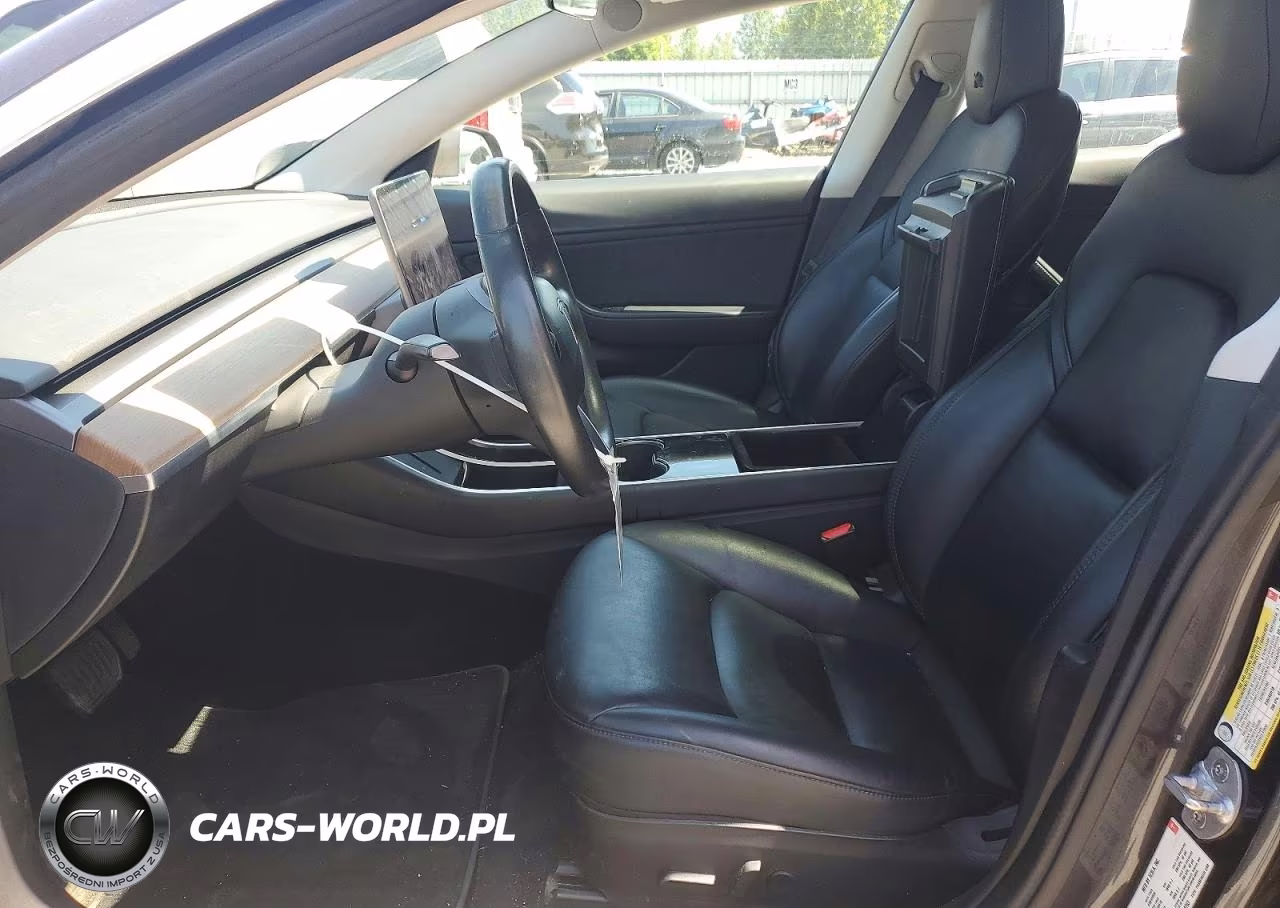 2018 Tesla Model 3 VIN:5YJ3E1EB9JF089763 - 7
