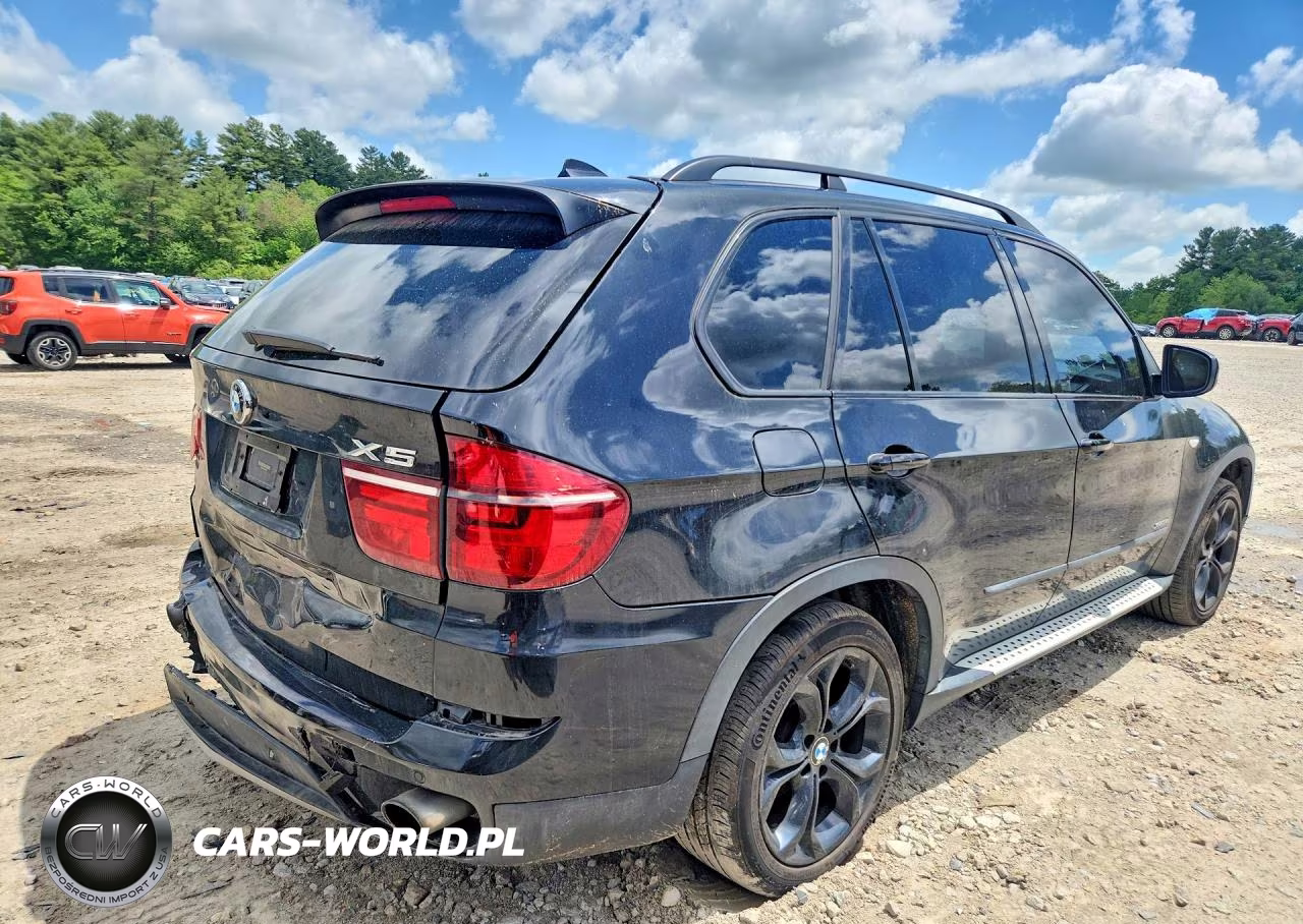2012 BMW X5 xDrive35D VIN:5UXZW0C59C0B88441 - 3