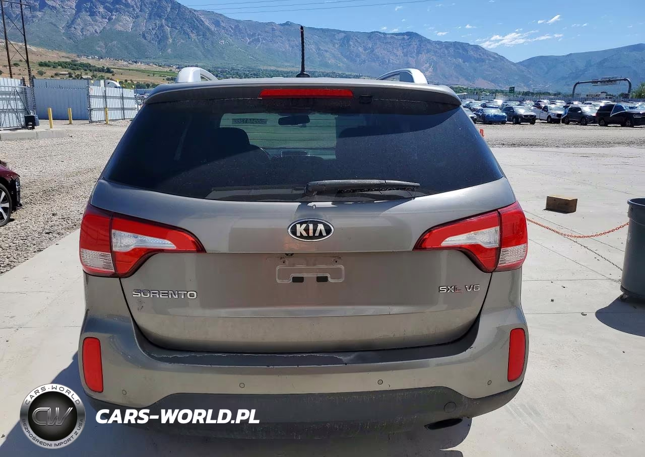 2015 Kia Sorento Lx VIN:5XYKTCA67FG561660 - 6