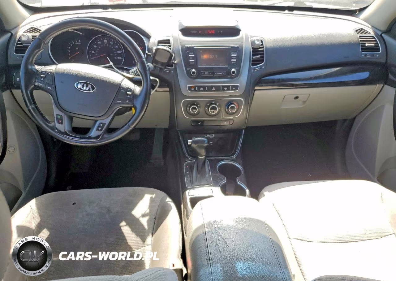 2015 Kia Sorento Lx VIN:5XYKTCA67FG561660 - 8