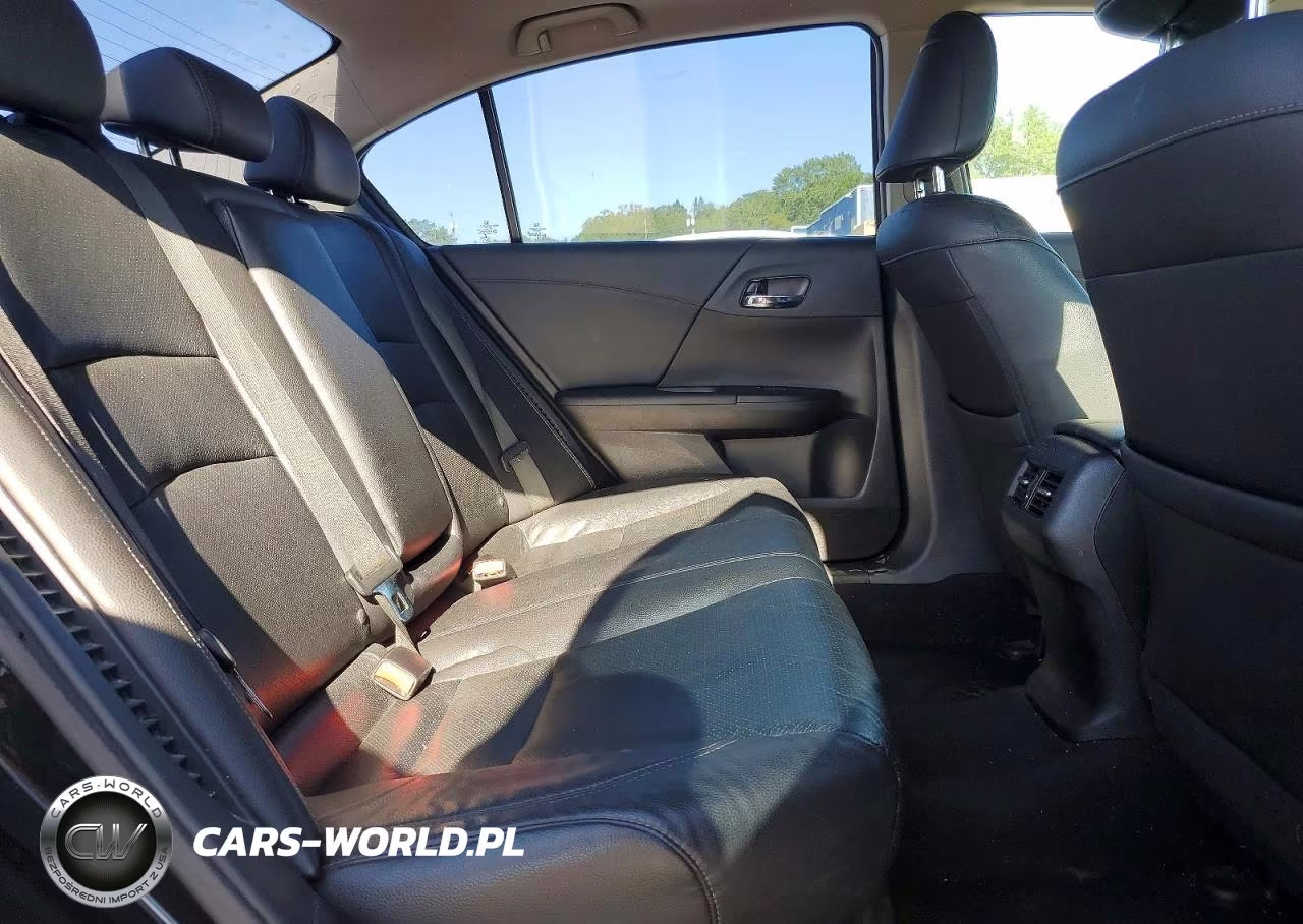 2015 Honda Accord Touring Hybrid VIN:1HGCR6F73FA010097 - 10