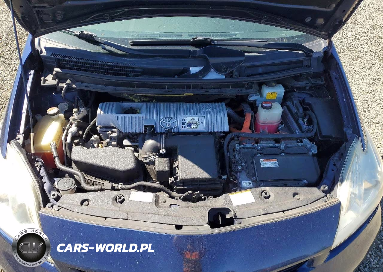 2015 Toyota Prius Two VIN:JTDKN3DU1F0462777 - 11