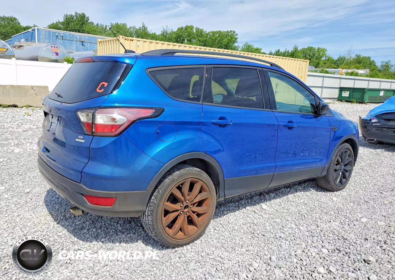 2017 Ford Escape Se VIN:1FMCU0GD8HUE03881 - 3
