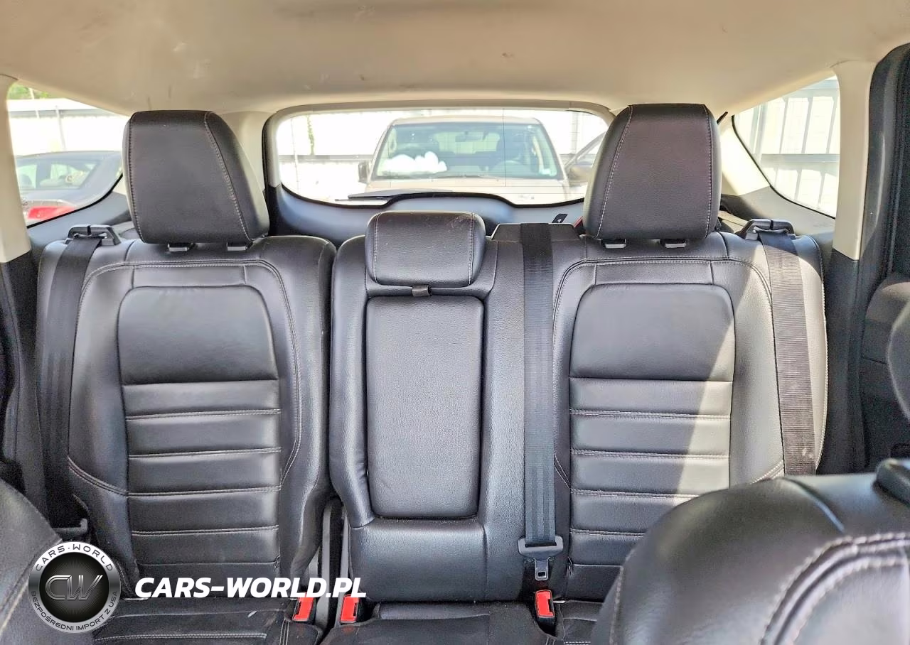 2019 Ford Escape Titanium VIN:1FMCU0J90KUA56364 - 10