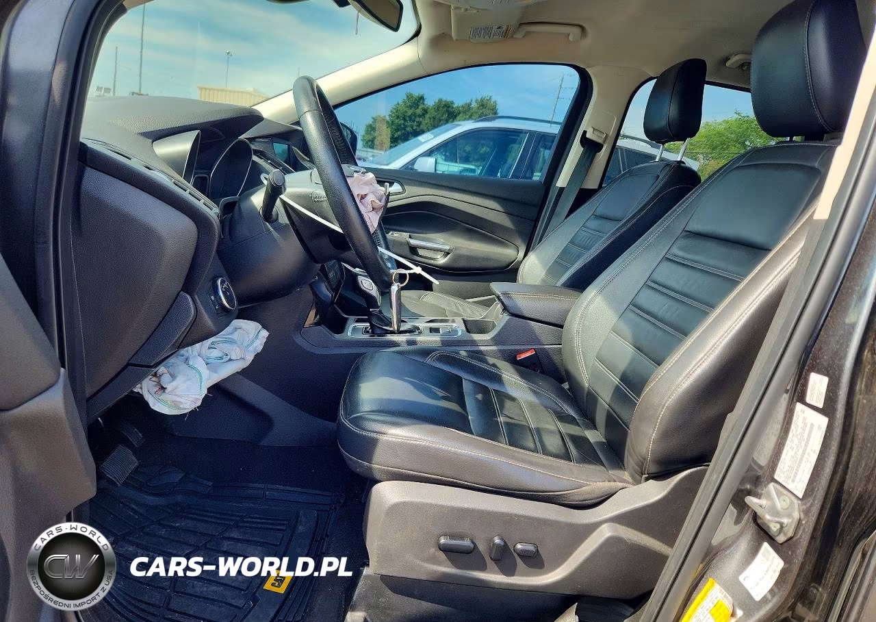 2019 Ford Escape Titanium VIN:1FMCU0J90KUA56364 - 7