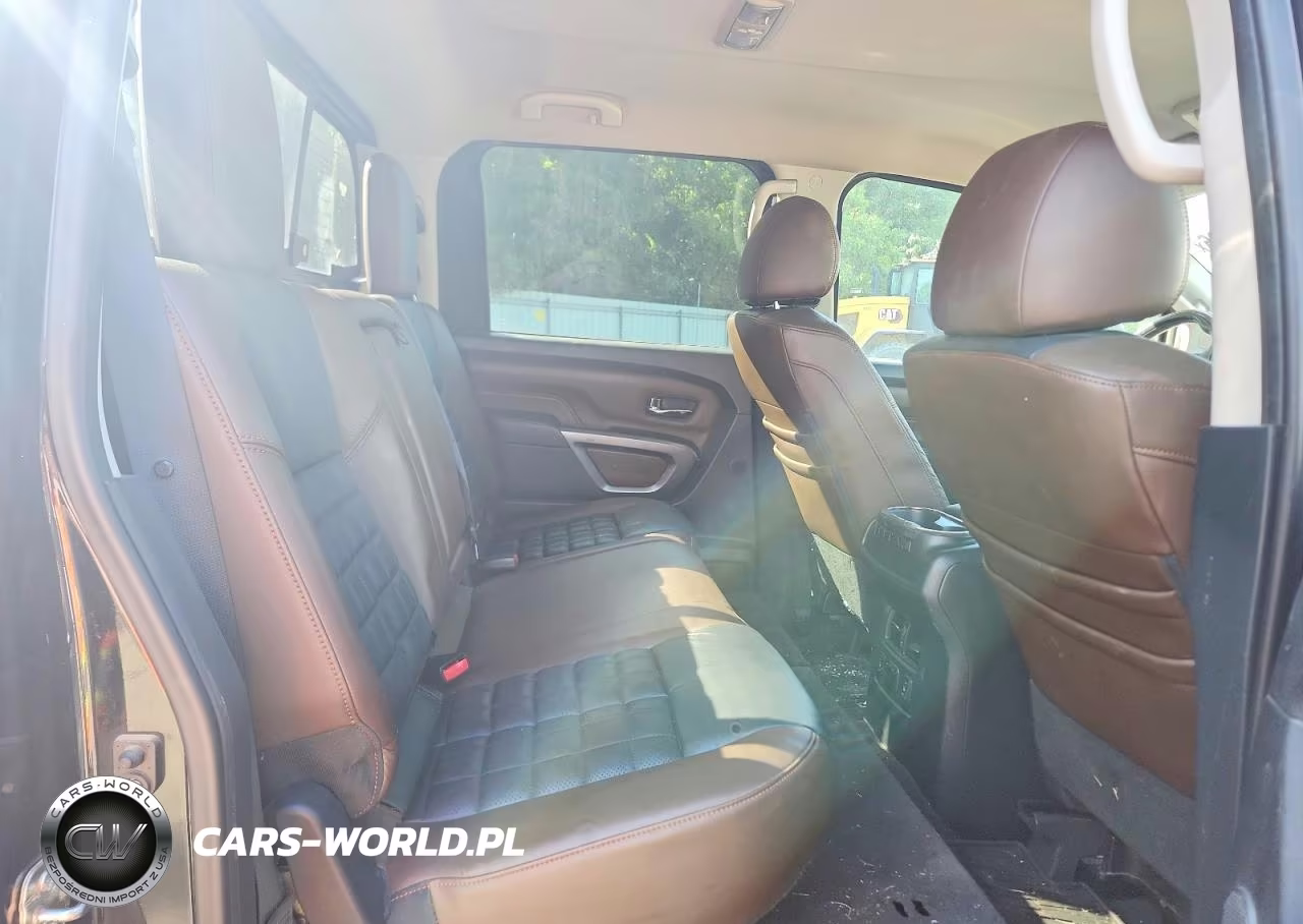 2017 Nissan Titan Xd Platinum Reserve VIN:1N6BA1F45HN560615 - 10