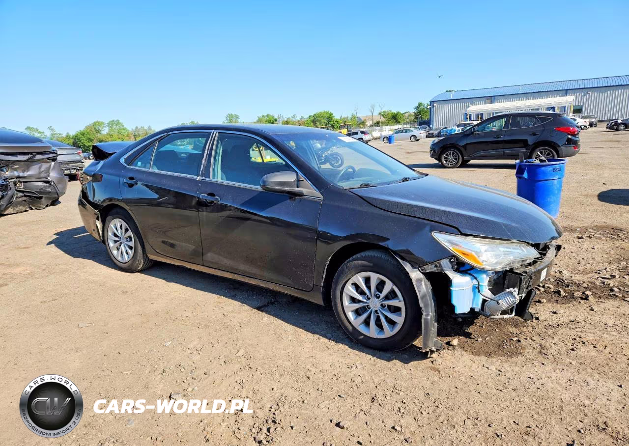 2017 Toyota Camry Le VIN:4T1BF1FK0HU646029 - 4