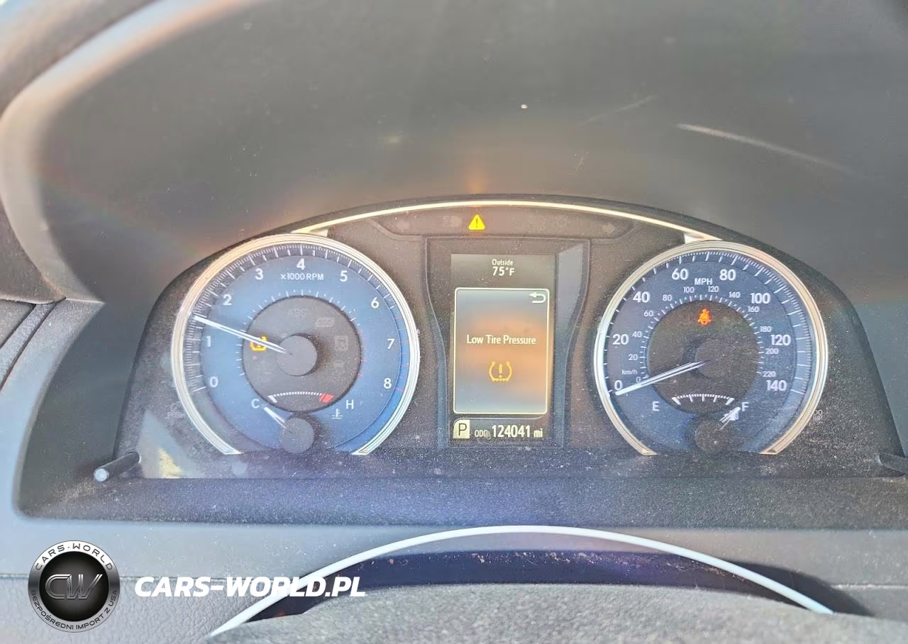 2017 Toyota Camry Le VIN:4T1BF1FK0HU646029 - 9