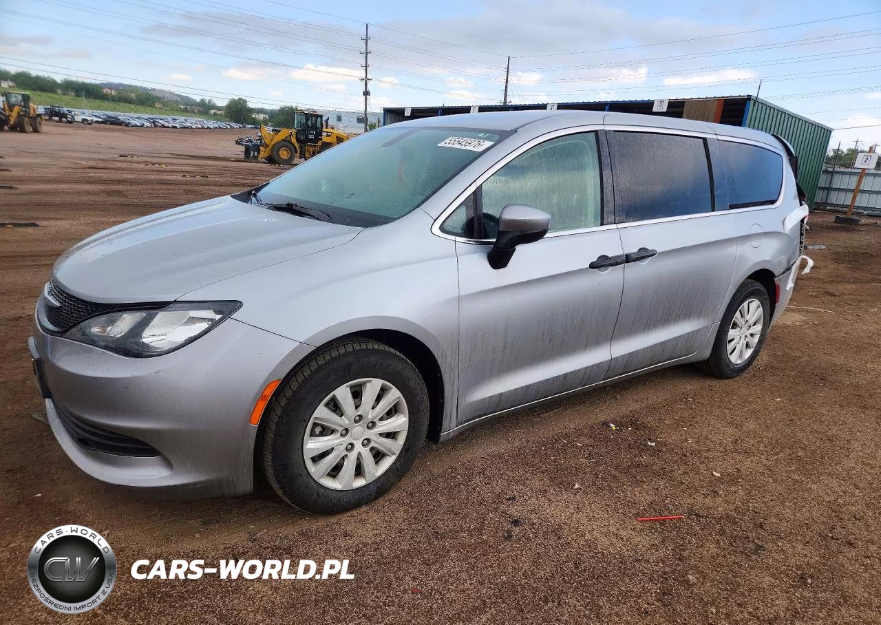 2020 Chrysler Voyager L