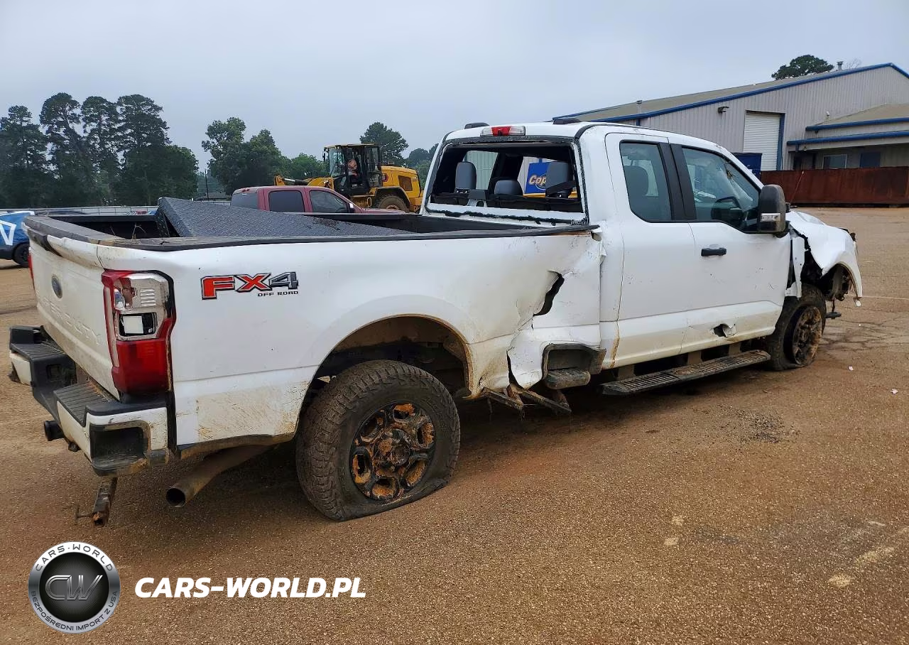 2023 Ford F250 Super Duty VIN:1FT8X2BN9PED41350 - 3