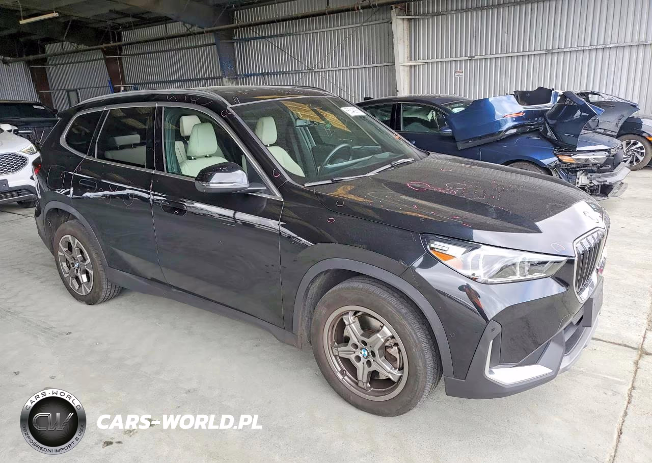 2023 BMW X1 xDrive28I VIN:WBX73EF01P5X37072 - 4