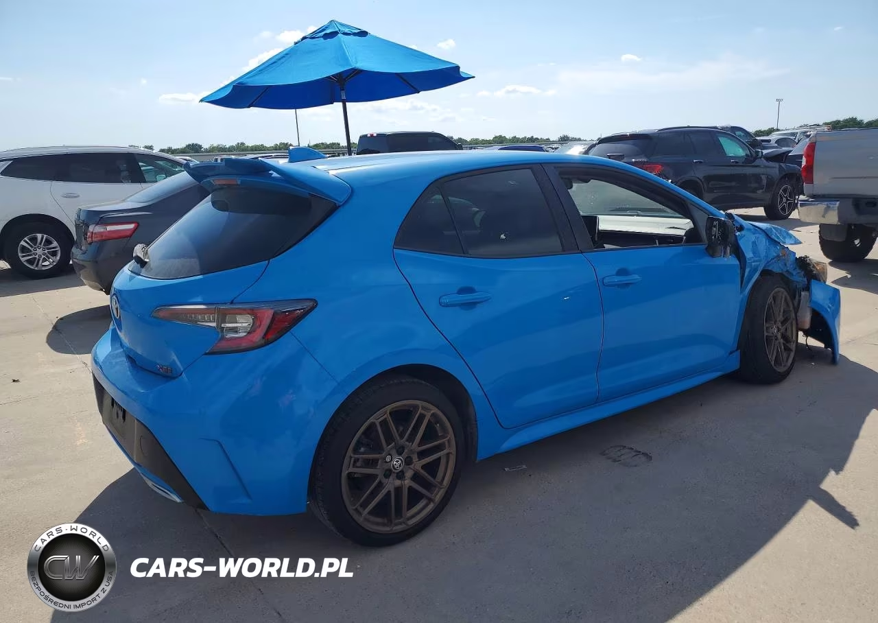 2019 Toyota Corolla Hatchback Xse VIN:JTNK4RBE1K3031202 - 3