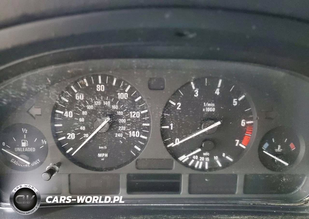 2000 BMW 528 I Automatic VIN:WBADM6342YGU13867 - 9