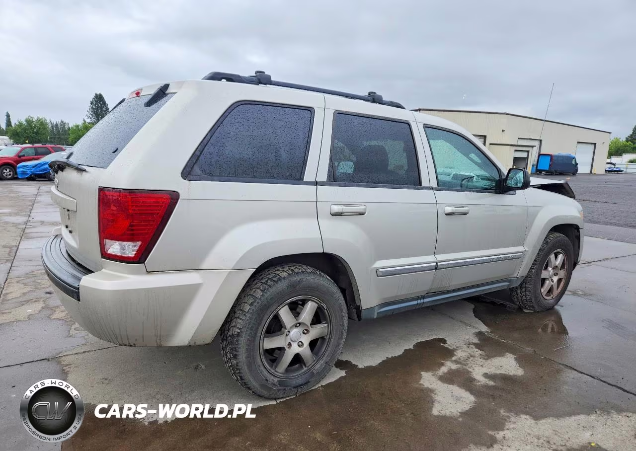 2010 Jeep Grand Cherokee Laredo VIN:1J4PR4GK4AC125774 - 3