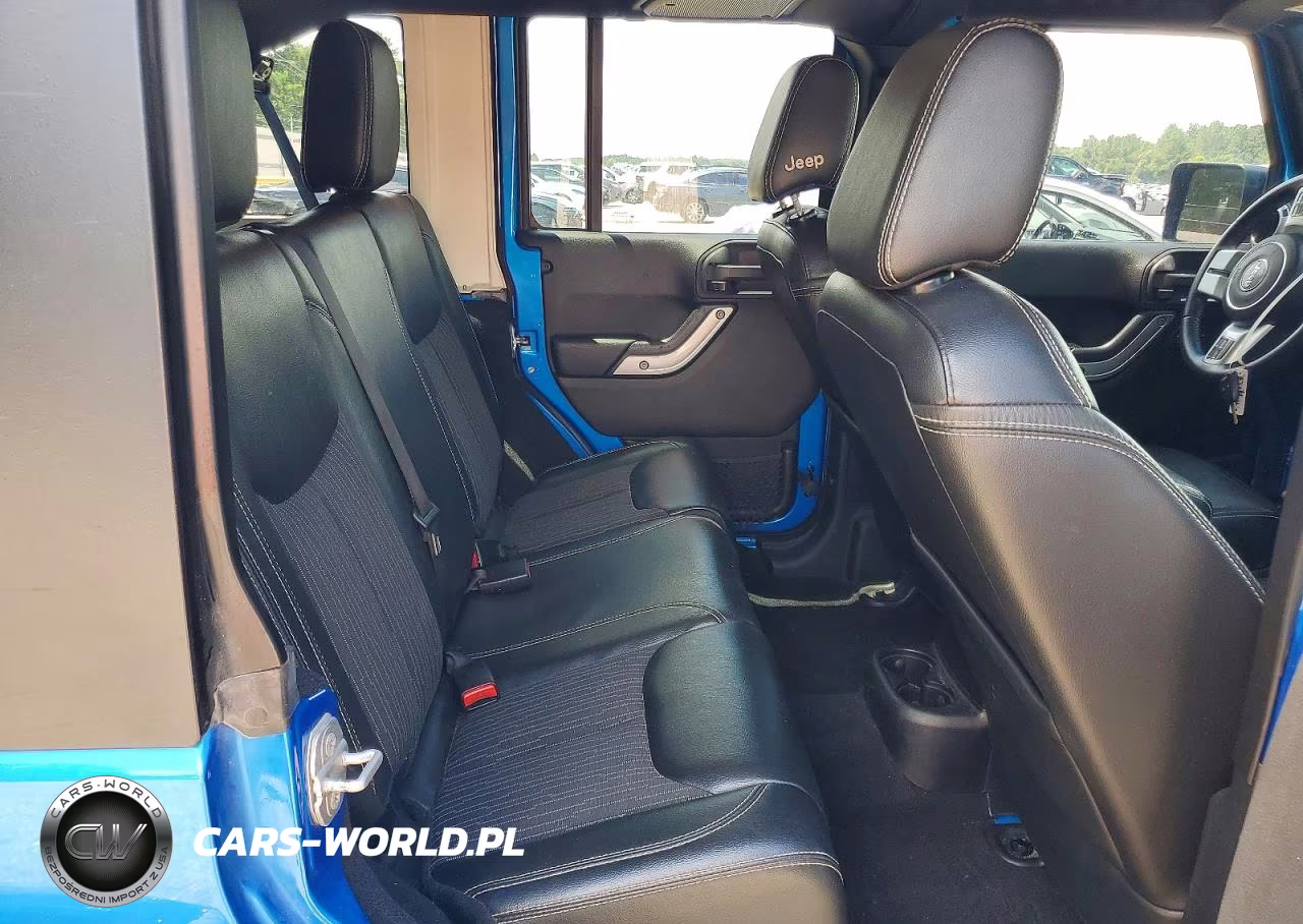 2015 Jeep Wrangler Unlimited Sport VIN:1C4BJWDG5FL612377 - 11