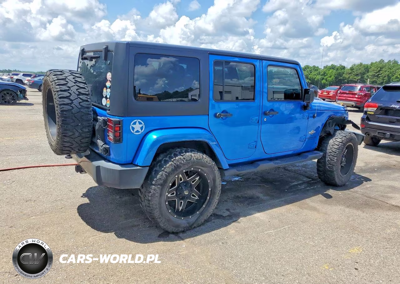 2015 Jeep Wrangler Unlimited Sport VIN:1C4BJWDG5FL612377 - 3