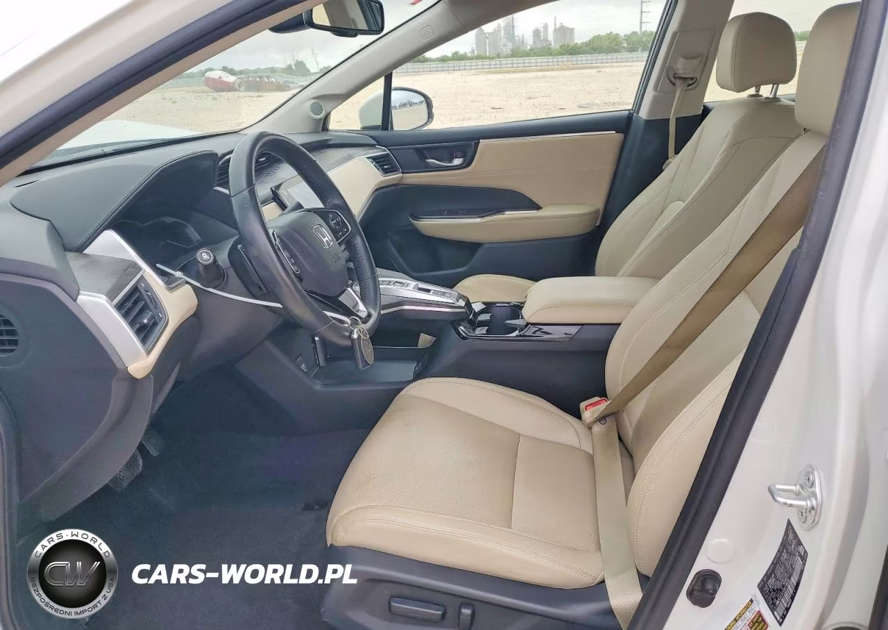 2018 Honda Clarity Touring VIN:JHMZC5F37JC010620 - 7