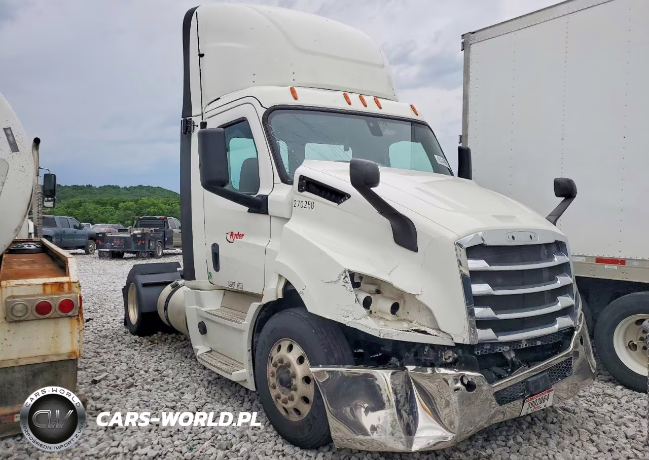 2020 Freightliner Cascadia 116 Semi Truck