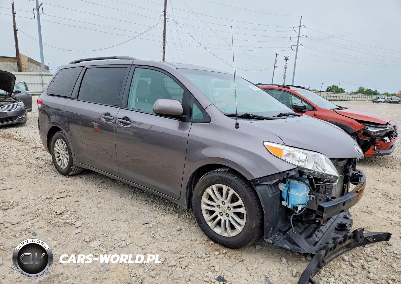 2014 Toyota Sienna Xle 8-Passenger VIN:5TDYK3DC0ES511618 - 4