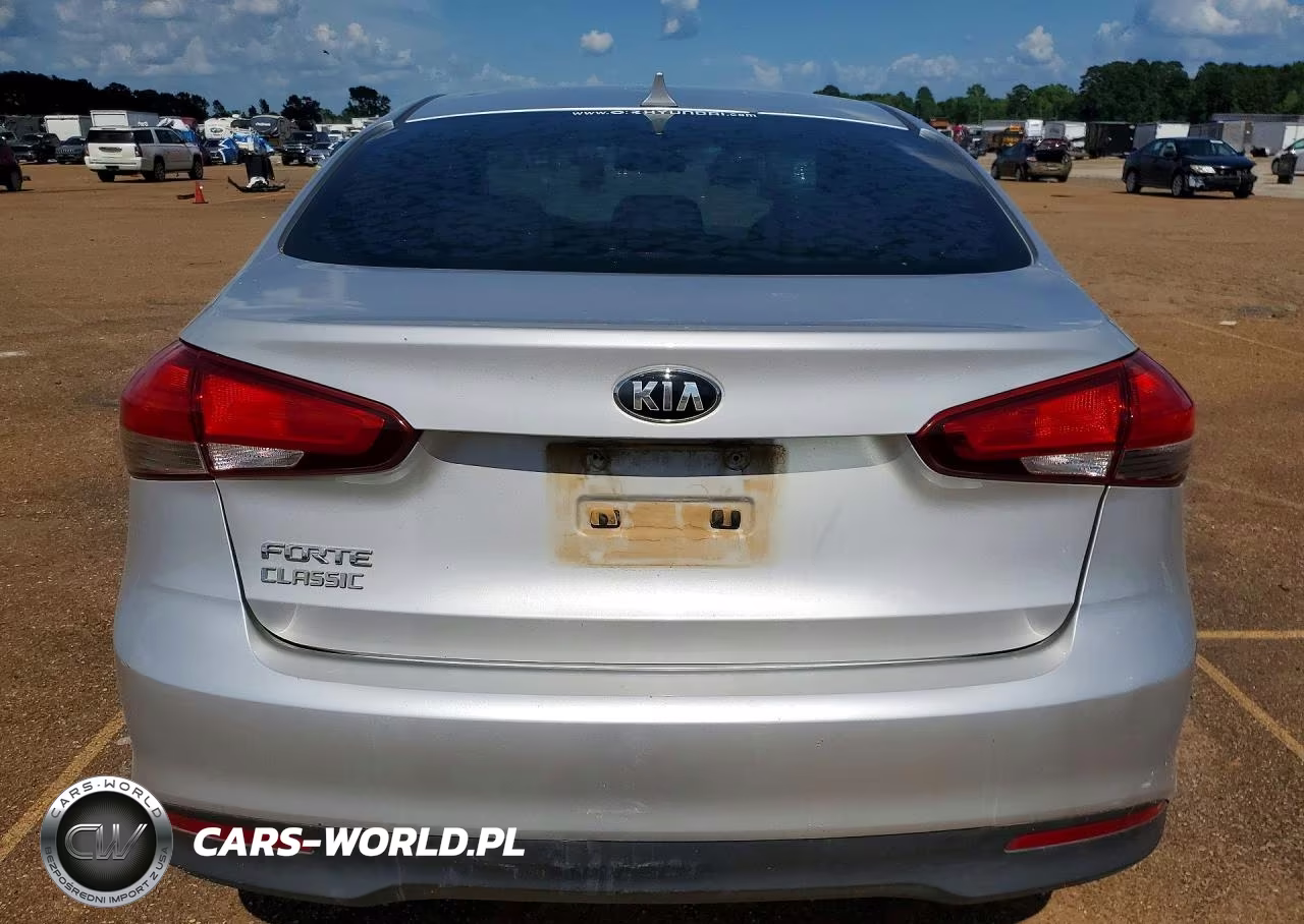 2018 Kia Forte Lx VIN:3KPFK4A75JE245831 - 6