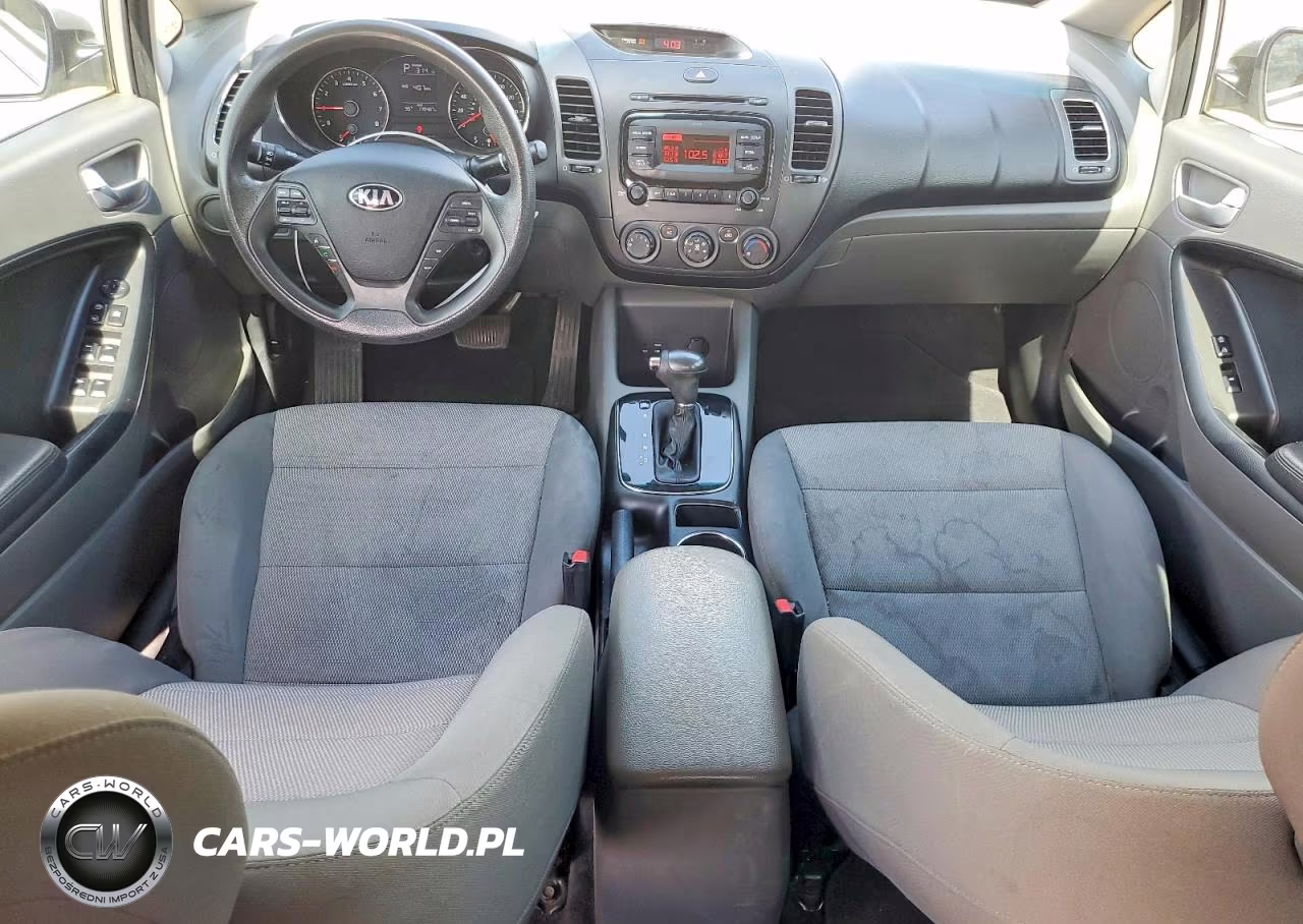 2018 Kia Forte Lx VIN:3KPFK4A75JE245831 - 8