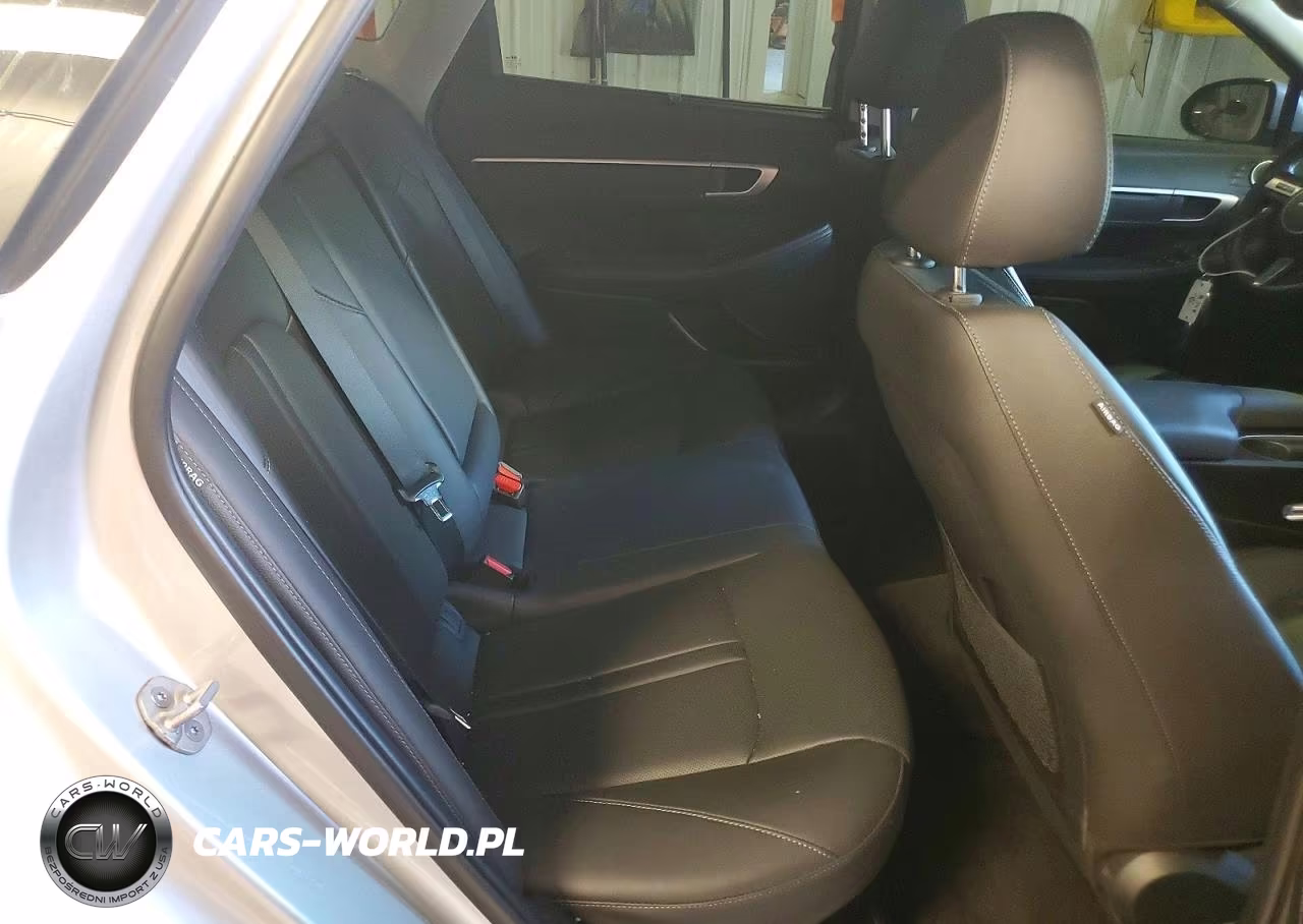 2024 Hyundai Sonata Hybrid Limited VIN:KMHL54JJ2RA086878 - 10