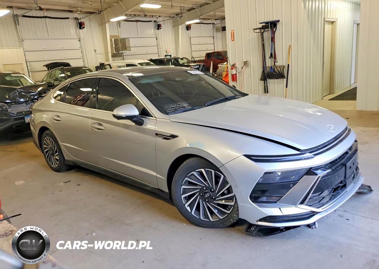 2024 Hyundai Sonata Hybrid Limited VIN:KMHL54JJ2RA086878 - 4