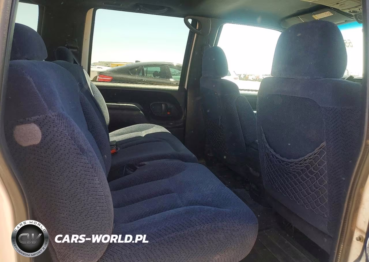 1999 Chevrolet Suburban K1500 VIN:3GNFK16R1XG264230 - 11