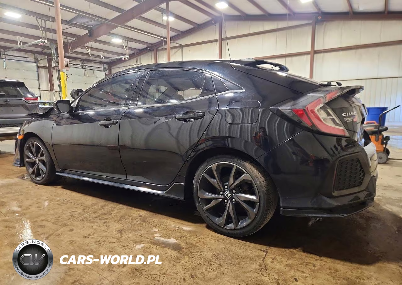 2018 Honda Civic Sport VIN:SHHFK7G44JU205781 - 2