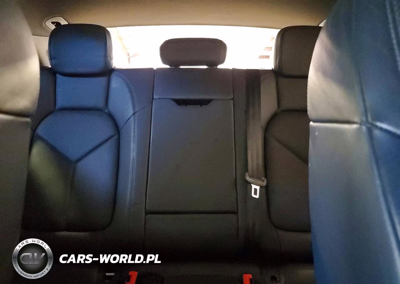 2020 Porsche Macan VIN:WP1AA2A52LLB03803 - 10