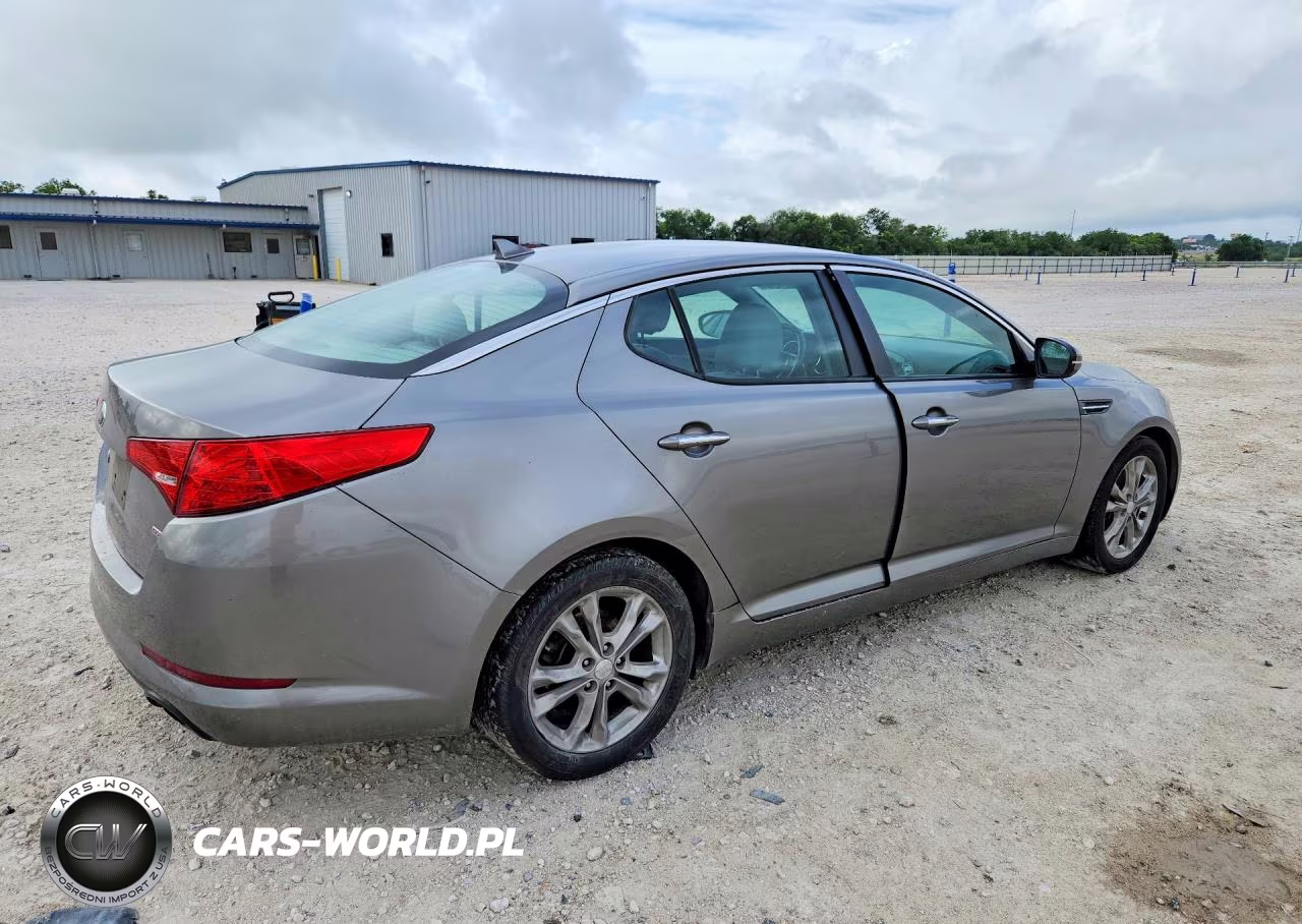 2013 Kia Optima Lx VIN:5XXGM4A76DG140063 - 3