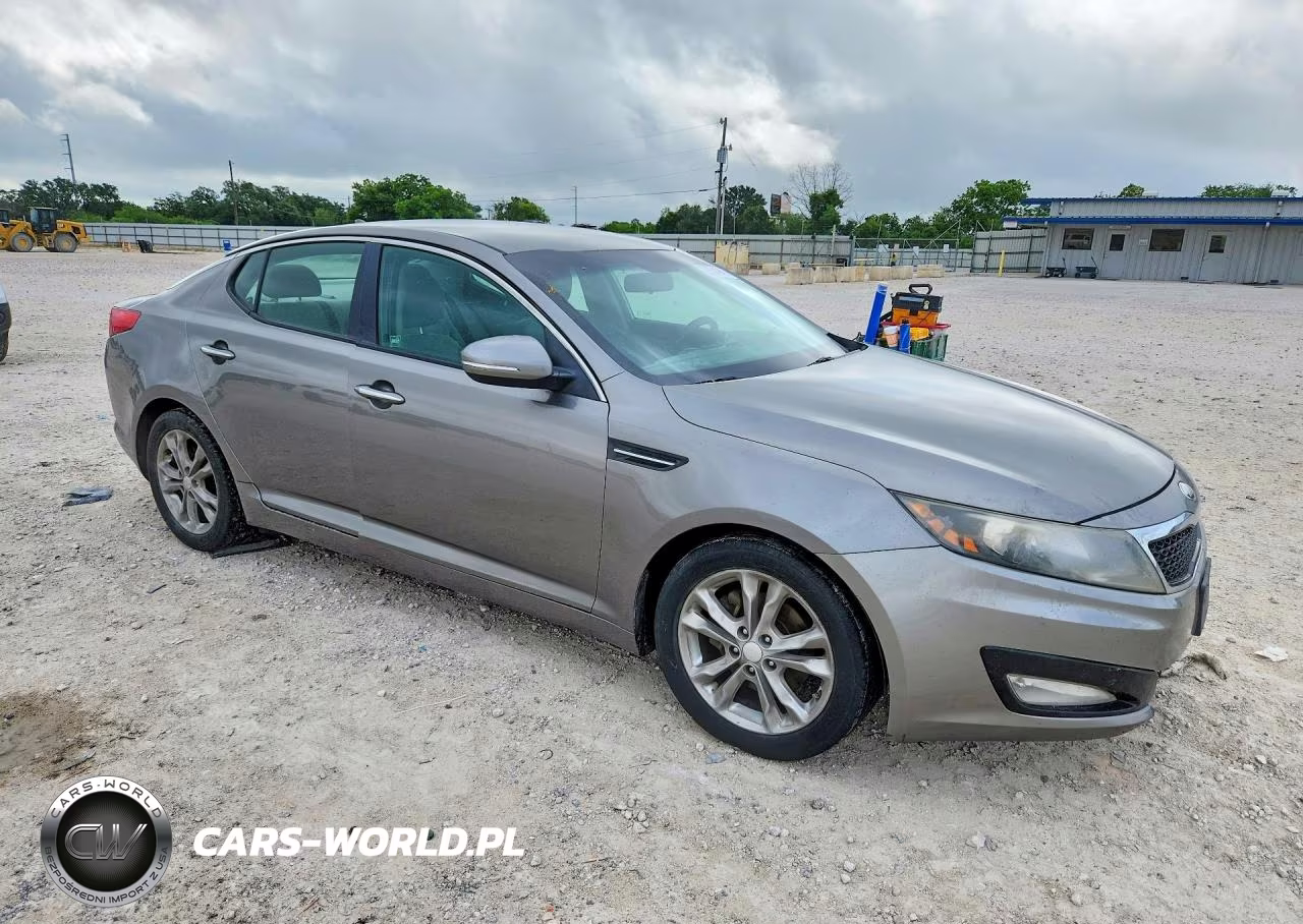 2013 Kia Optima Lx VIN:5XXGM4A76DG140063 - 4