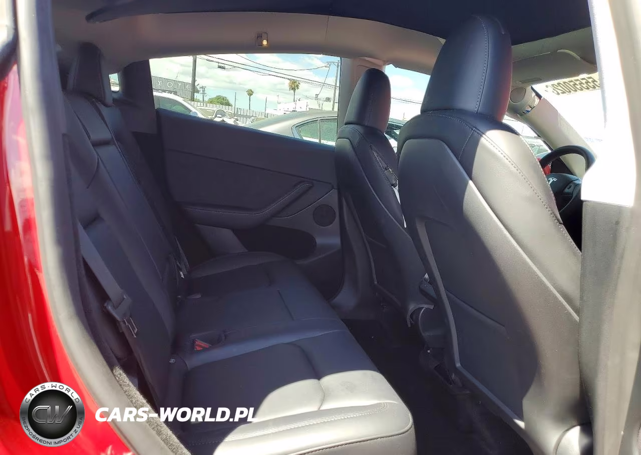 2023 Tesla Model Y VIN:7SAYGDEEXPF848881 - 11