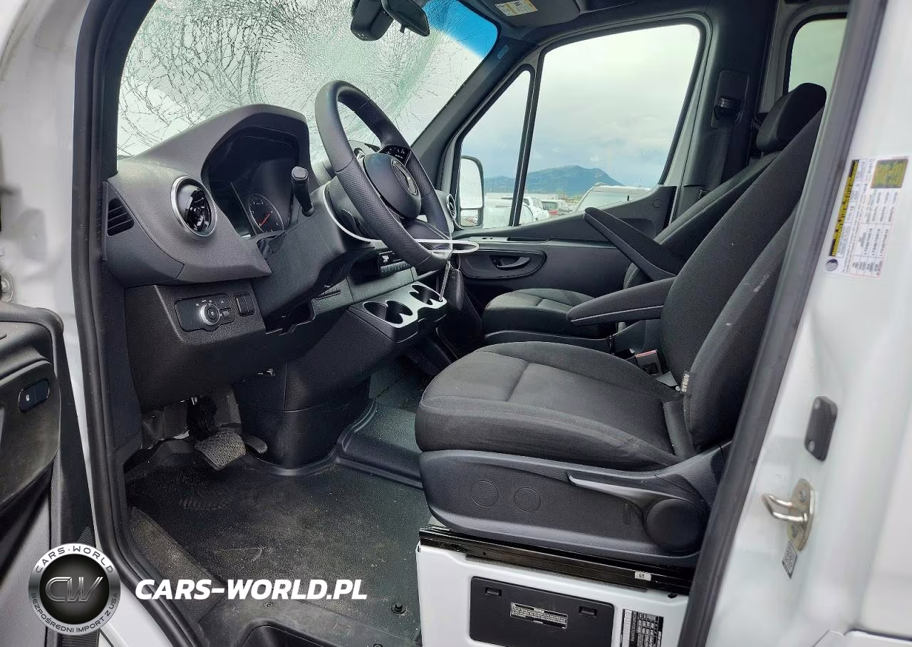 2025 Mercedes Benz Sprinter 2500 VIN:W1Z4KFHY3ST224994 - 7